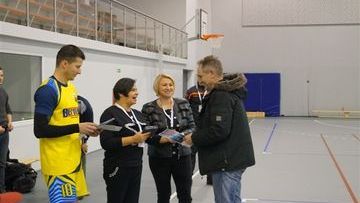 Turniej o Puchar Burmistrza Wielenia poMOCNI na siatce, 16 grudnia 2017r., fot.B.Niezborała